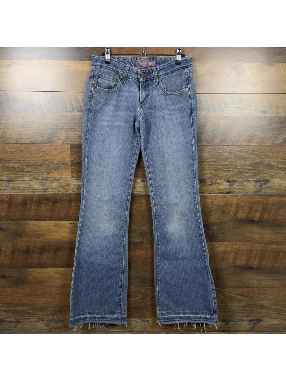 Vintage Y2K Levis 524 Superlow Flare Jeans Womens 3M Low Rise 28x32.5